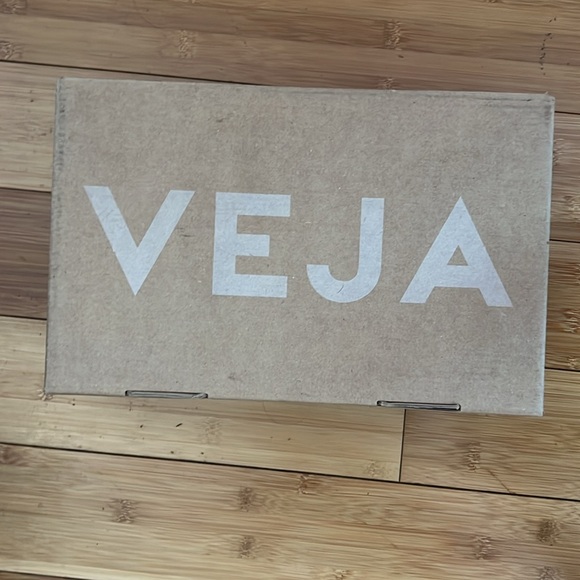 Veja Esplar Logo Sneaker, size 9 - Picture 7 of 7